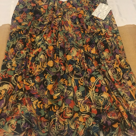 LuLaRoe Dresses & Skirts - NWT LuLaRoe Large Madison skirt LuLaRoe Dresses & Skirts - NWT LuLaRoe Large Madison skirt